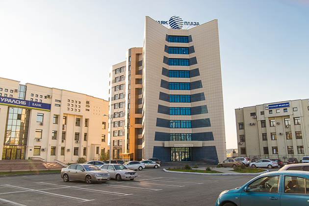 Кемерово, Октябрьский проспект, 2Б, бизнес-центр «Маяк плаза»